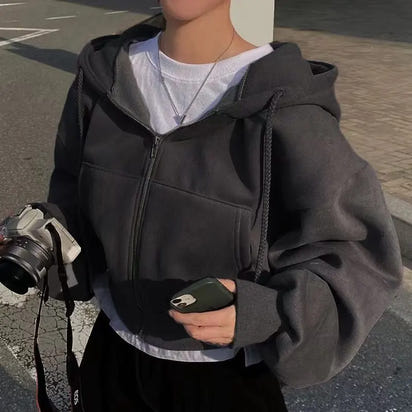 Stylowy Cropped Hoodie z Futerkiem™