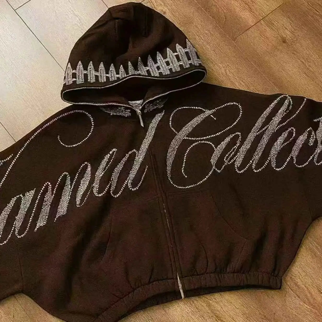 Stylowy Kardigan z Hot Stampingiem™